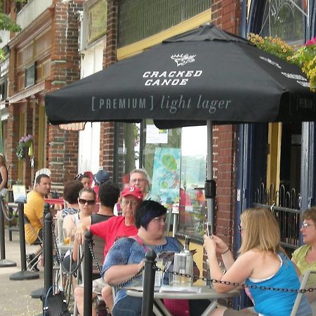Canalside Restaurant, Inn & Kitchen Store Port Colborne Kültér fotó